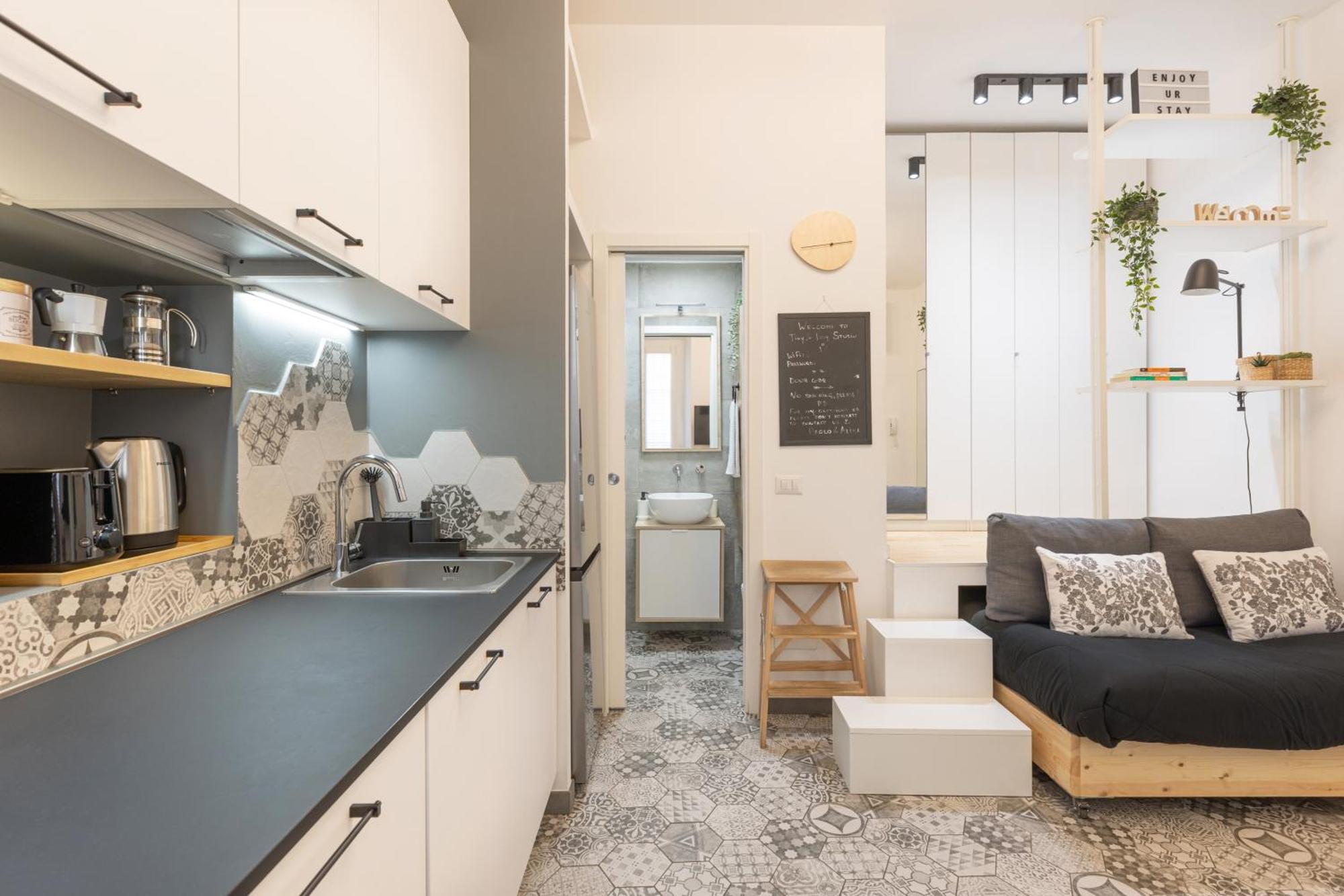 Tiny & Tidy Studio In The Key Area Of ミラノ エクステリア 写真