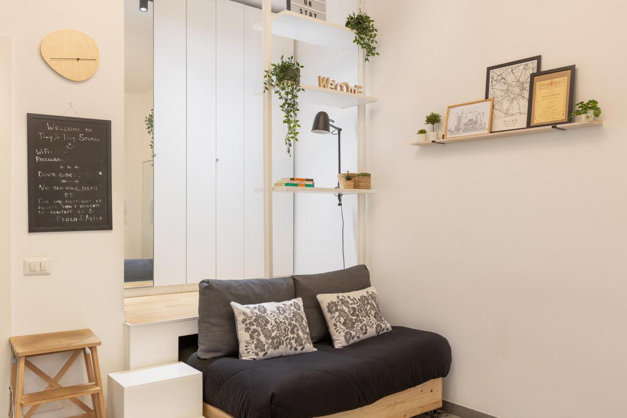 Tiny & Tidy Studio In The Key Area Of ミラノ エクステリア 写真